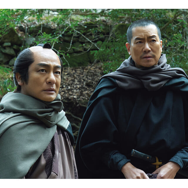 闇の世界に針一閃