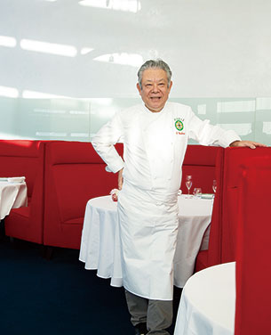 レストラン&nbsp;タテル&nbsp;ヨシノ&nbsp;銀座&emsp;吉野建氏