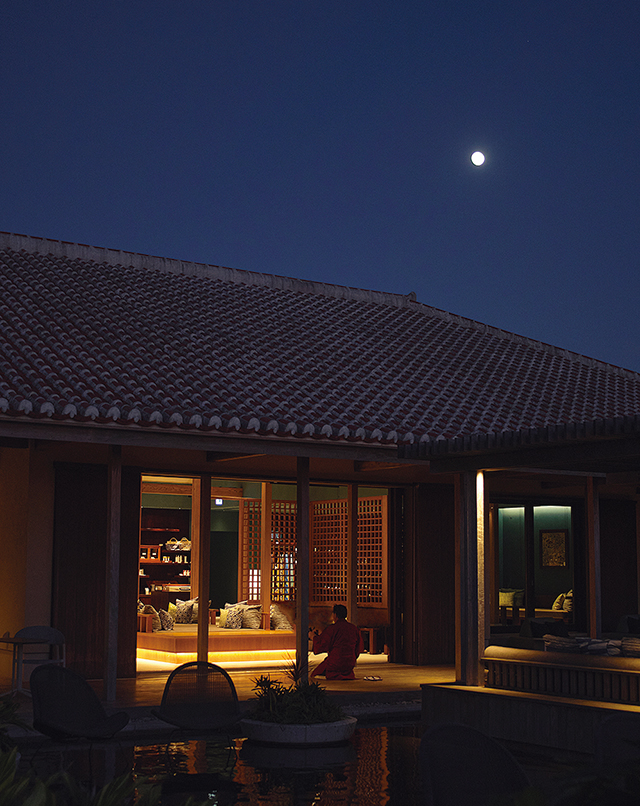 星のや沖縄。「集いの館」