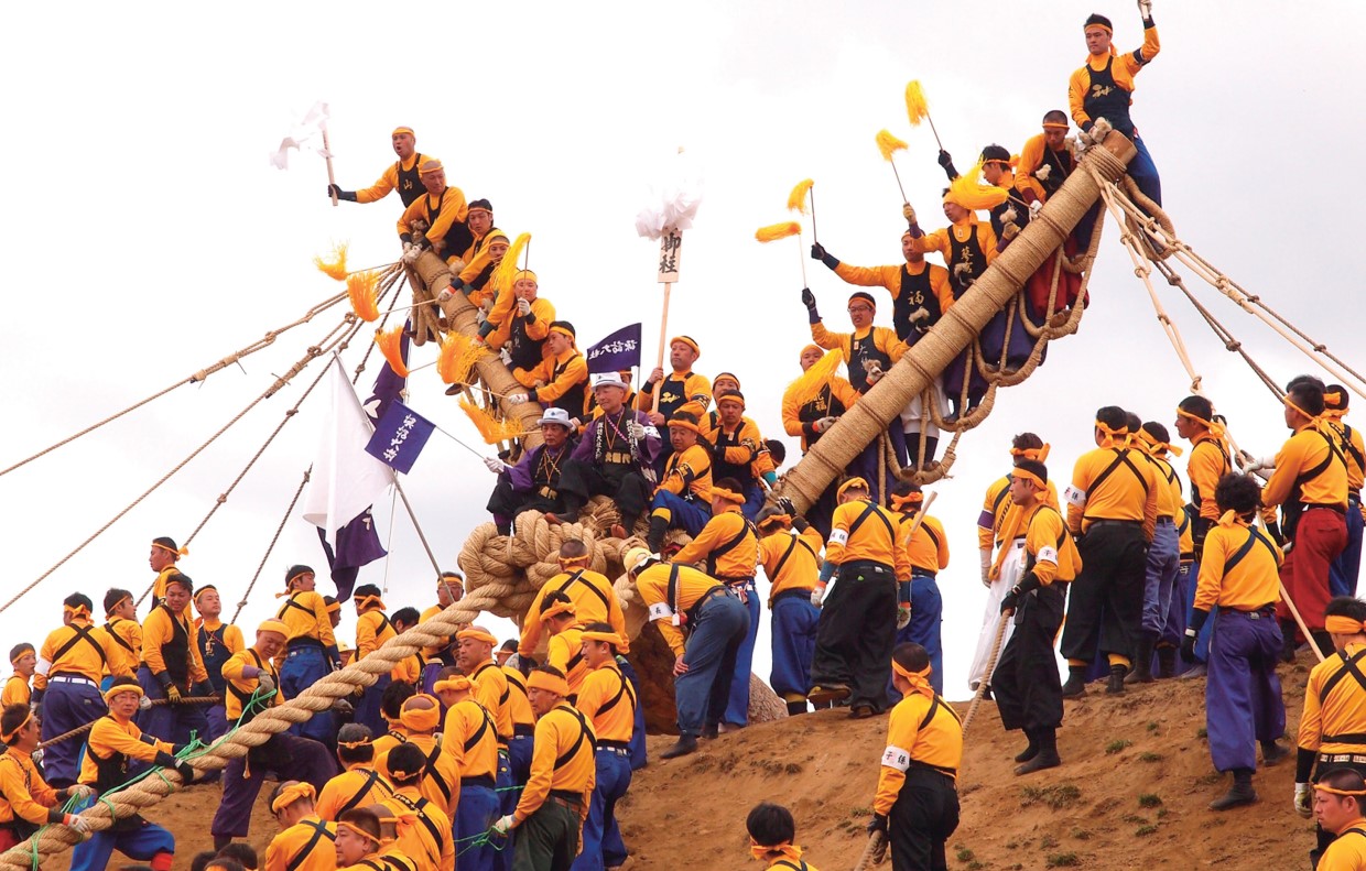 勇壮なる男たちの神事 、諏訪大社、NilesNile4月号特集