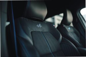 人生を謳歌するクルマ、ルノー アルカナ