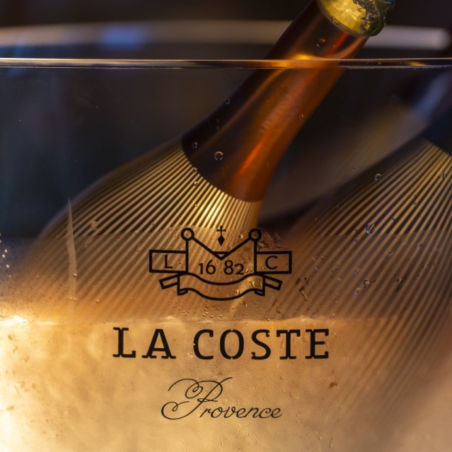 ノンアルコールビバレッジ「NOOH」のラグジュアリーなローンチ