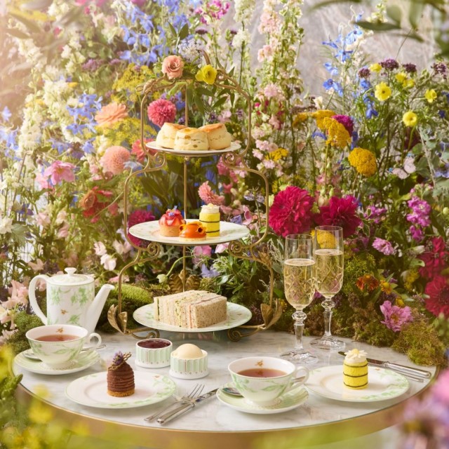 花盛りハイド・パークを遊び場に