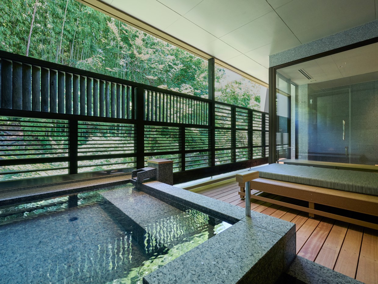 疾走の先にある静寂、ドゥカティ、新型ムルティストラーダV4