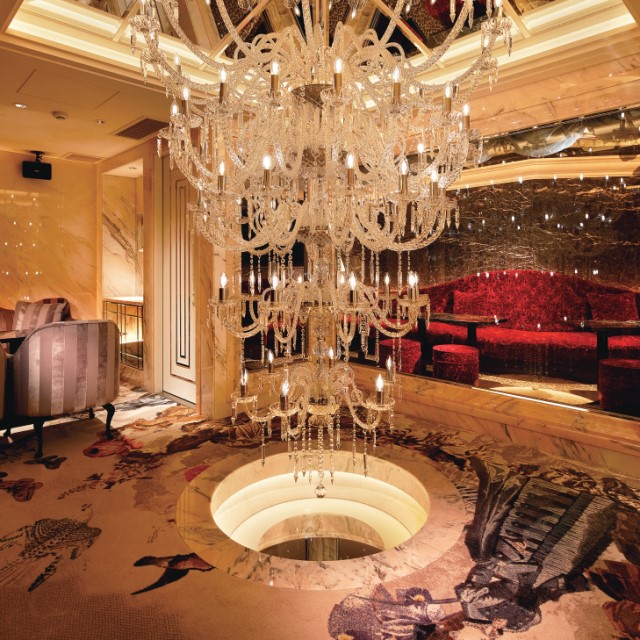 優雅なる非日常へ、選ばれし者への招待状