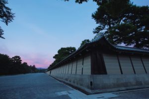 紫式部は何者か