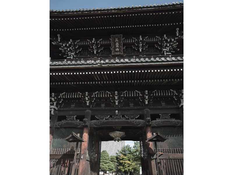 紫式部は何者か