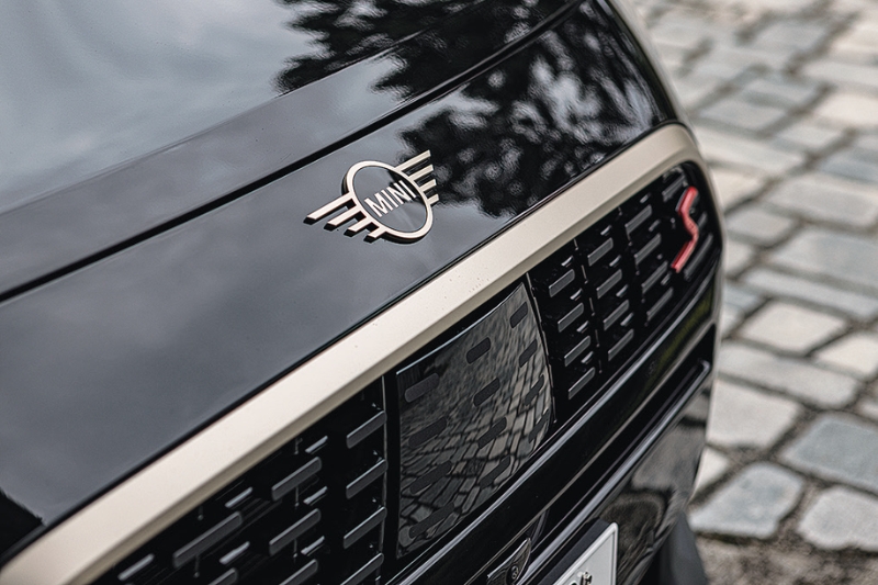 MINIで行く温故知新の旅